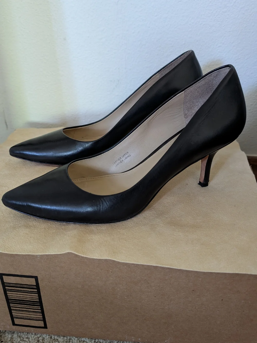 Via Spiga Black Leather Pointed-Toe Pumps